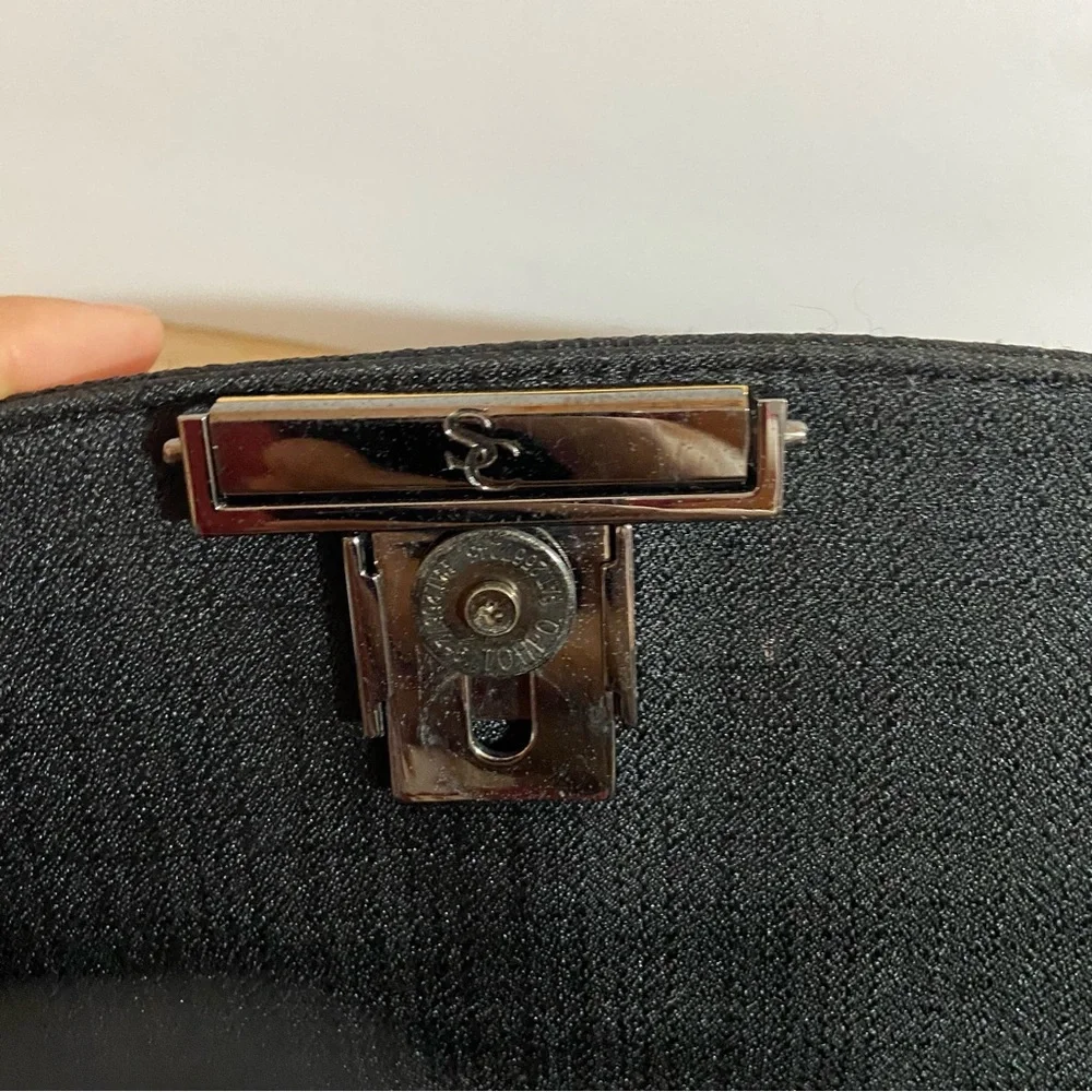 Vintage Saint Claire Handbag Bag Purse Clutch Elegant Classic Minimalist Black